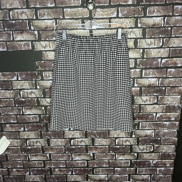 J.Crew Houndstooth Skirt | Black White Classic | Size 4 - Picture 1 of 4